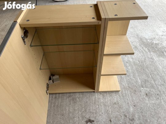 Eladó fürdőszobai tükrös szekrény