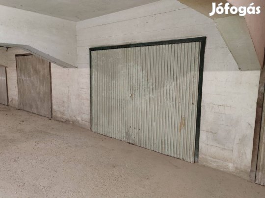 Eladó garázs Hunyadivárosban