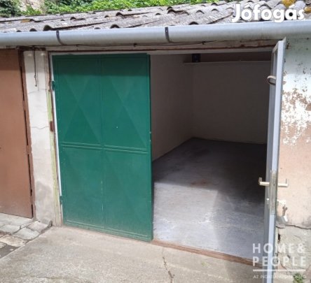 Eladó garázs Szeged belváros!