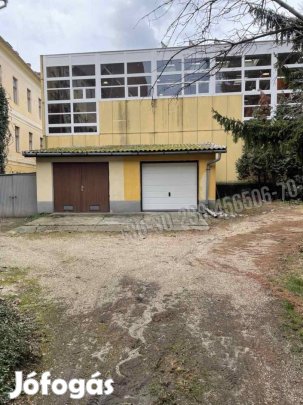 Eladó garázs, Eger Belváros, Széchenyi István utca, 10900000 F 667_med