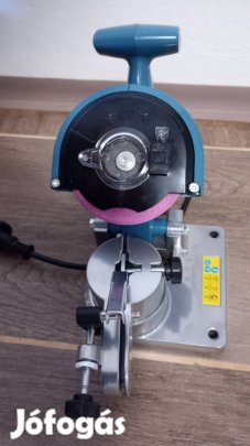 Eladó gépi lancelező.