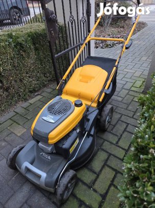 Eladó gyári állapotú Stiga 50 Sqh Honda motoros fűnyíró!