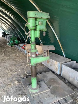 Eladó gyári állványos fúrógép fúró