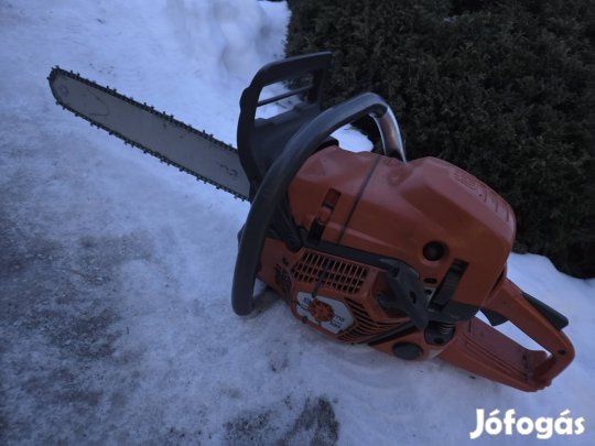 Eladó gyári brutál kompresszióval egy husqvarna 585 tipusú fűrész! 