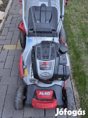 Eladó gyári hibátlan 163 ccm fűgyűjtős fűnyíró! 