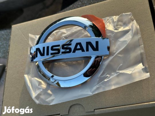 Eladó gyári új Nissan embléma logó márkajelzés autóra 90886-VD200