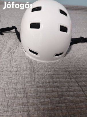 Eladó gyerek bukósisak