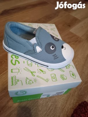 Eladó gyerek cipők. 