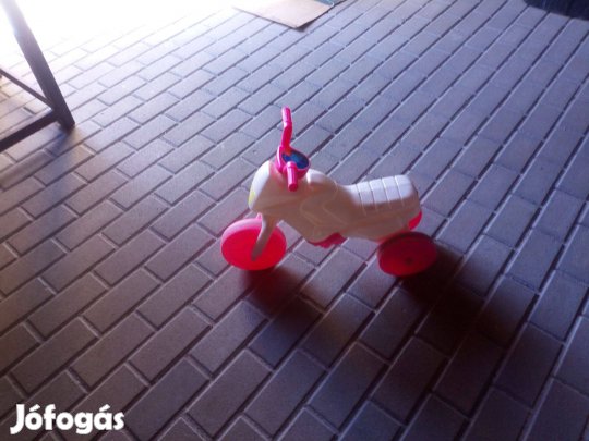 Eladó gyerek játékok