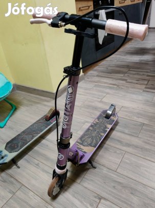 Eladó gyerek rollerek