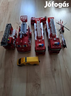Eladó gyermek játék tűzoltó autók.