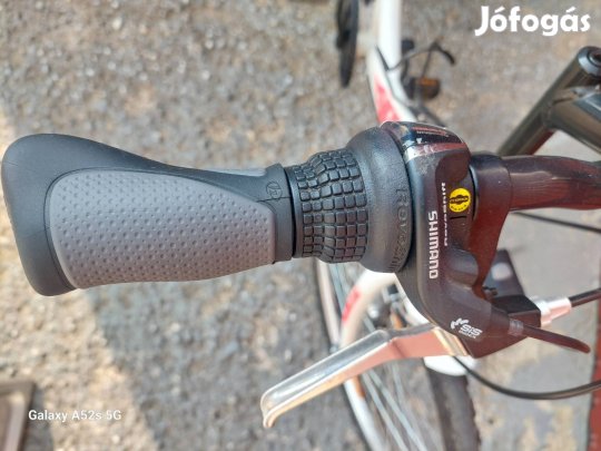 Eladó gyönyörű 24-es bicikli