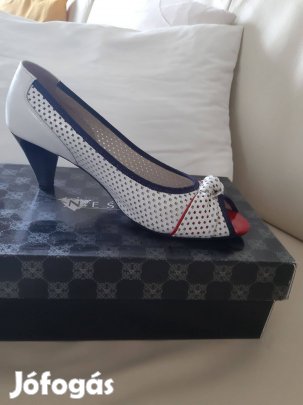 Eladó gyönyörű (fehér) 3 szinnel kombinált elegáns cipő!