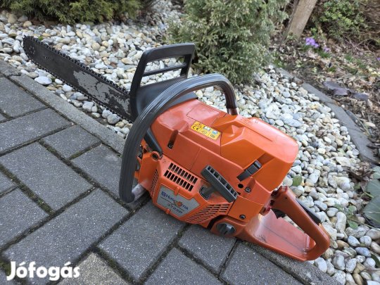 Eladó gyönyörű motorhanggal egy husqvarna 372 xp fűrész!