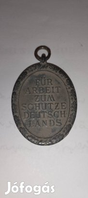 Eladó háborús nemet kitüntetes