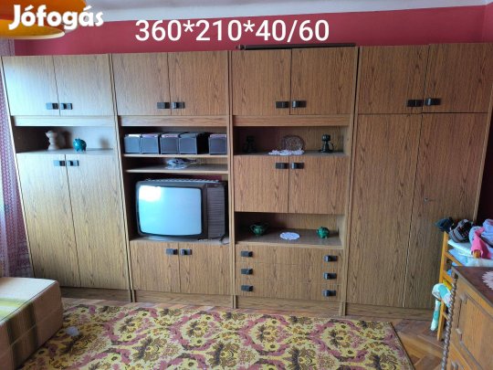 Eladó hálószoba szekrénysor