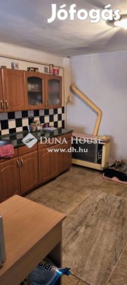 Eladó hangulatos házikó a Tettyén