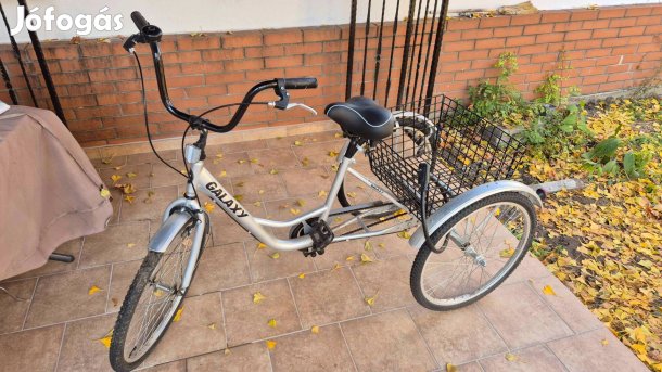 Eladó háromkerekű tricikli