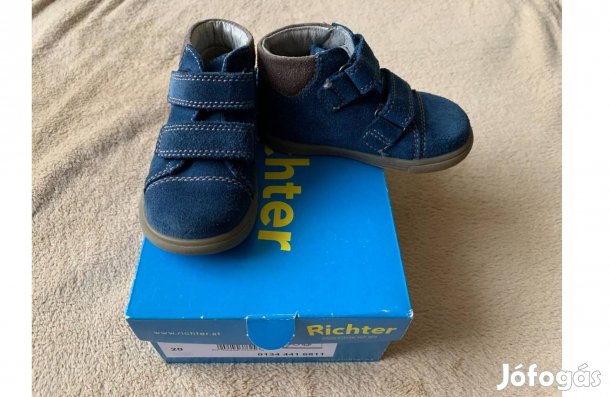 Eladó háromszor viselt 20-as Richter bőr kisfiú gyerekcipő