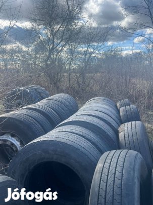 Eladó használt 315/70 R22,5 gumik