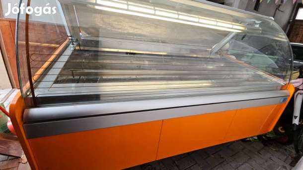 Eladó használt Isa Millennium 18 tégelyes fagylaltos vitrin