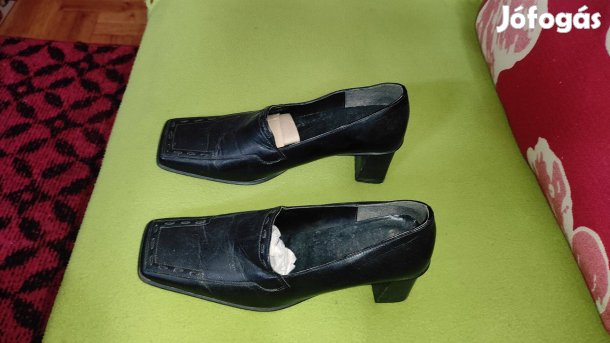 Eladó használt Női alkmi cipő