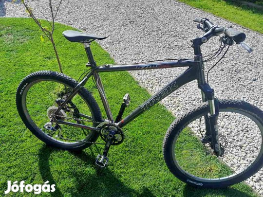 Eladó használt Trek 6700 SL kerékpár hidraulikus tárcsafékkel