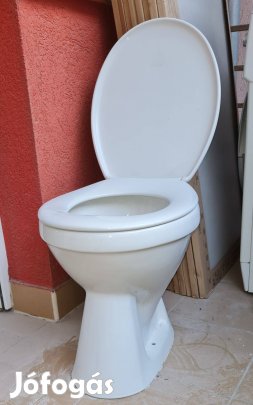 Eladó használt WC szett