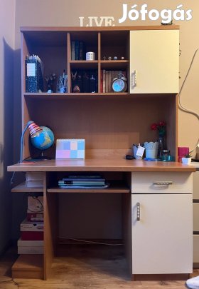 Eladó használt íróasztal felső tárolórésszel