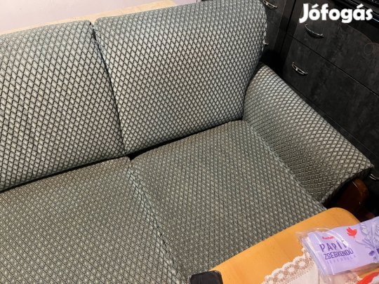 Eladó használt jó állapotú kanapé 2 db fotellal