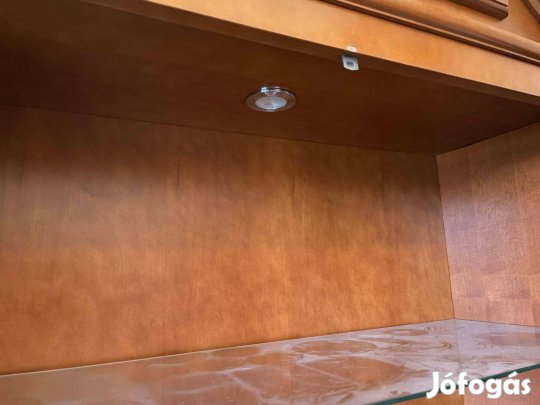 Eladó használt tálaló szekrény