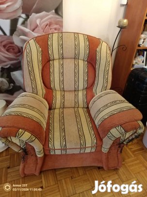 Eladó használt ülőgarnitúra