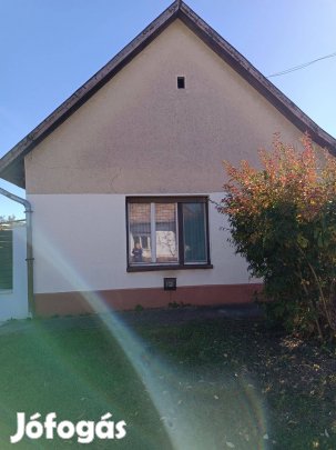 Eladó ház Aszódon