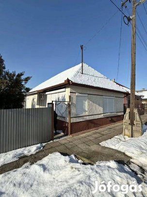 Eladó ház Nagykáta