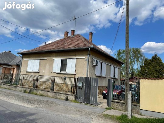 Eladó ház XVIII.ker Bélatelep