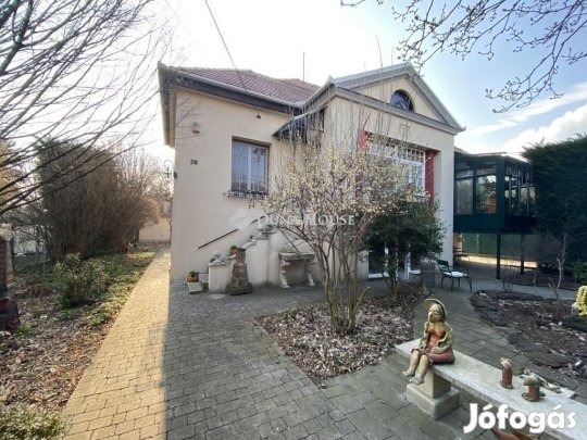Eladó ház, Budapest 16. ker.