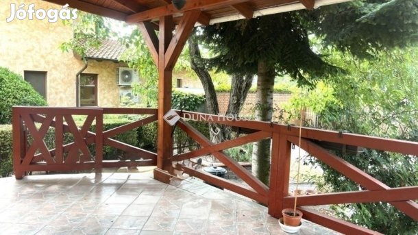 Eladó ház, Budapest 16. ker.