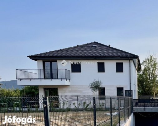 Eladó ház, Budapest 3. ker.