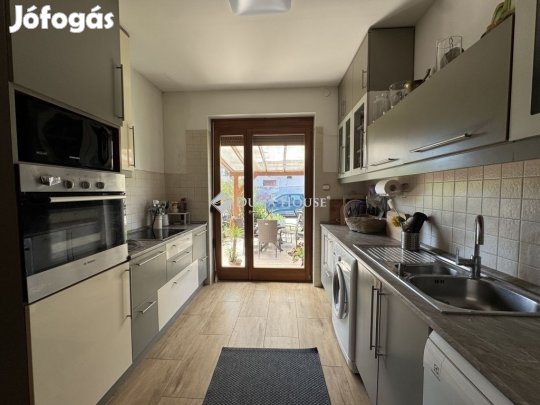 Eladó ház, Budapest 4. ker.