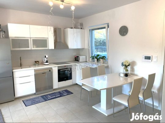 Eladó ház, Dabas Városközpont, 92990000 Ft, 93 nm