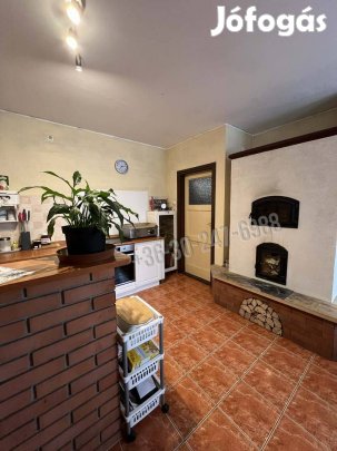 Eladó ház, Dunaremete Dunaremete, 64900000 Ft, 112 nm