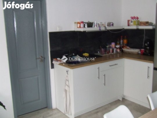 Eladó ház, Esztergom