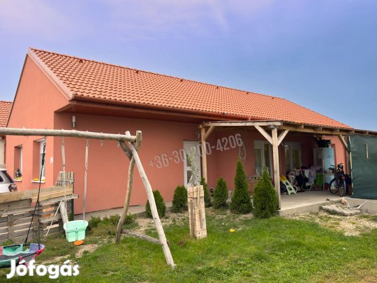 Eladó ház, Levél Levél, 80900000 Ft, 94 nm