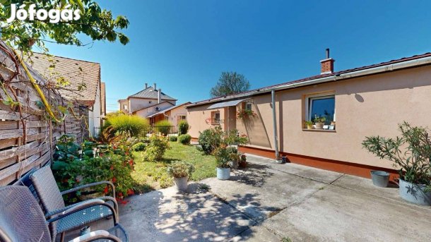 Eladó ház, Székesfehérvár Belváros és környéke, Szent Gellért u 195_rd