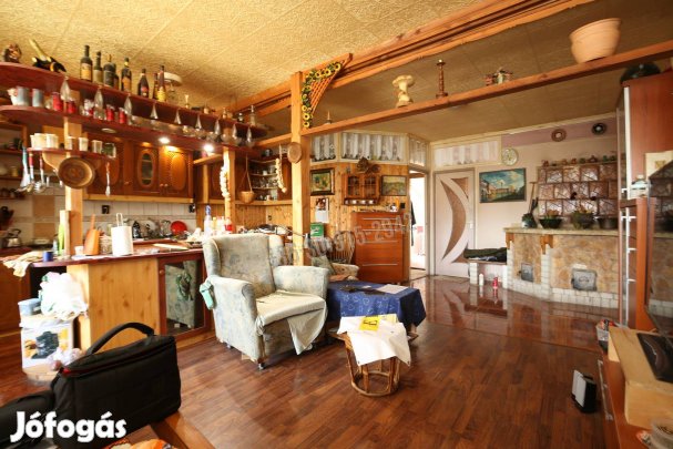 Eladó ház, Vác Kisvác, 99000000 Ft, 298 nm 1824_pl