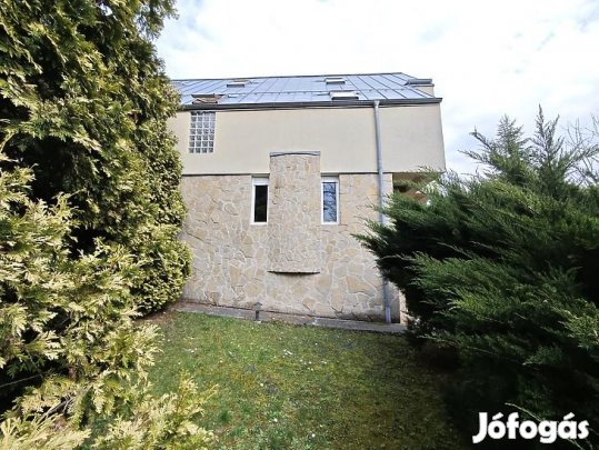 Eladó ház - Budapest II. kerület, Remetekertváros