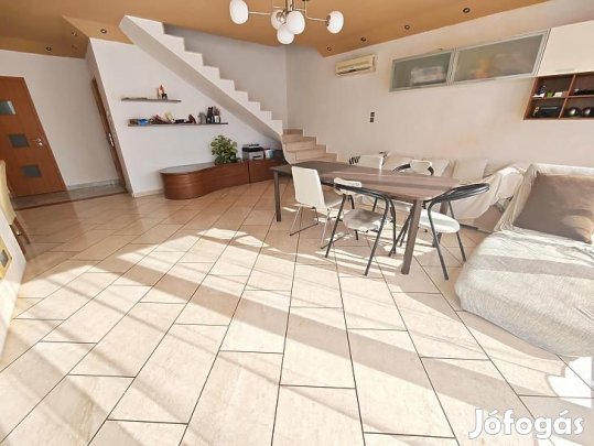 Eladó ház - Budapest II. kerület, Törökvész