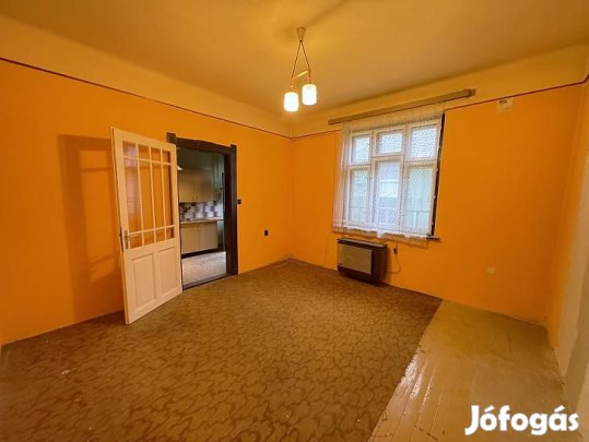 Eladó ház - Budapest IV. kerület, Bem utca