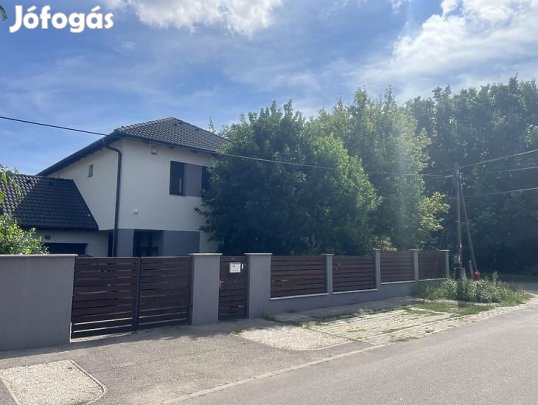Eladó ház - Budapest XVI. kerület, Rákosszentmihály