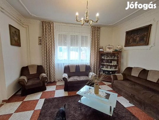 Eladó ház - Budapest XV. kerület, Rákospalota